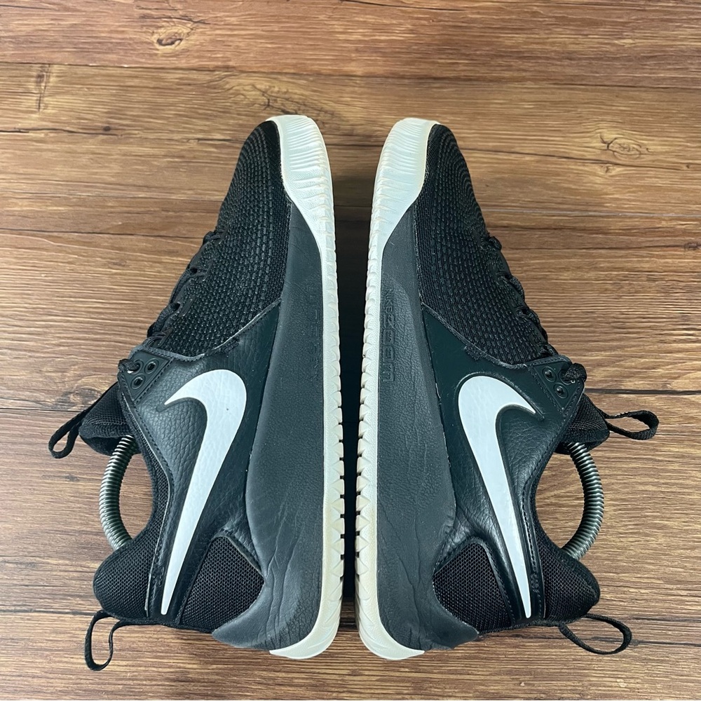 Nike Black and White Athletic Shoes - Picture 2 of 11